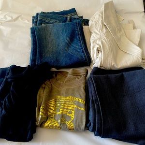 Volcom bundle A size 5 pants and medium tees and blazer